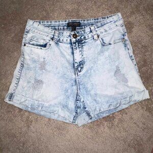 Forever 21 Plus Sizes Jean Shorts Women 30x14 Size 12 Distressed Light Fade Blue